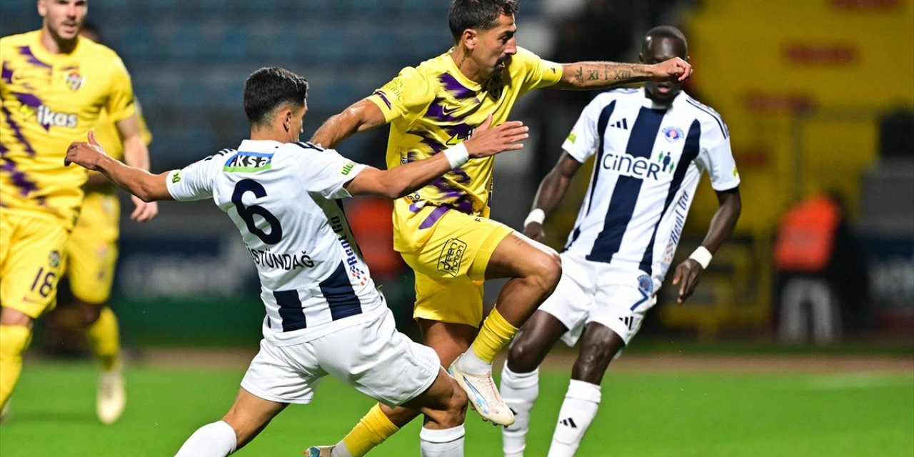 Eyüpspor, Kasımpaşa’ya Karşı 2 Golle Kazandı