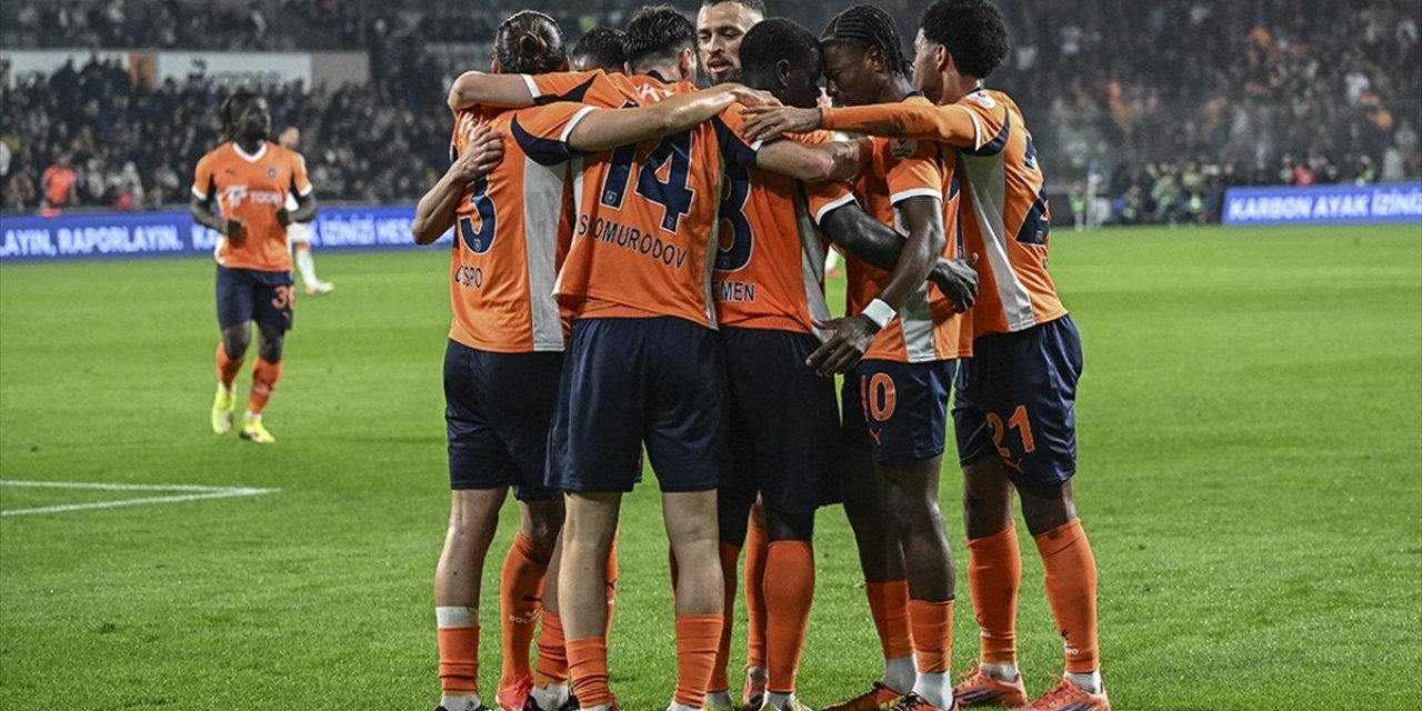 Başakşehir, Süper Lig'deki Erteleme Maçında Çaykur Rizespor'a Konuk Olacak