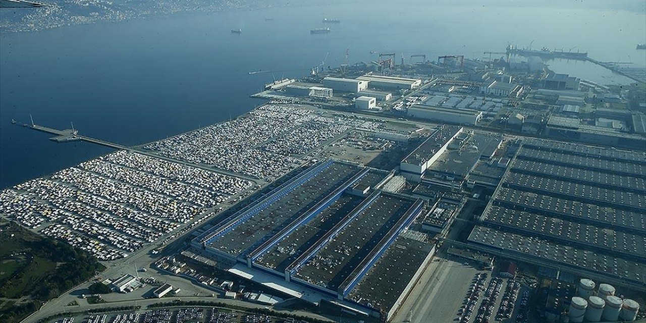 Türkiye'den 9 Ayda Yaklaşık 4,8 Milyar Dolarlık Ticari Araç İhraç Edildi