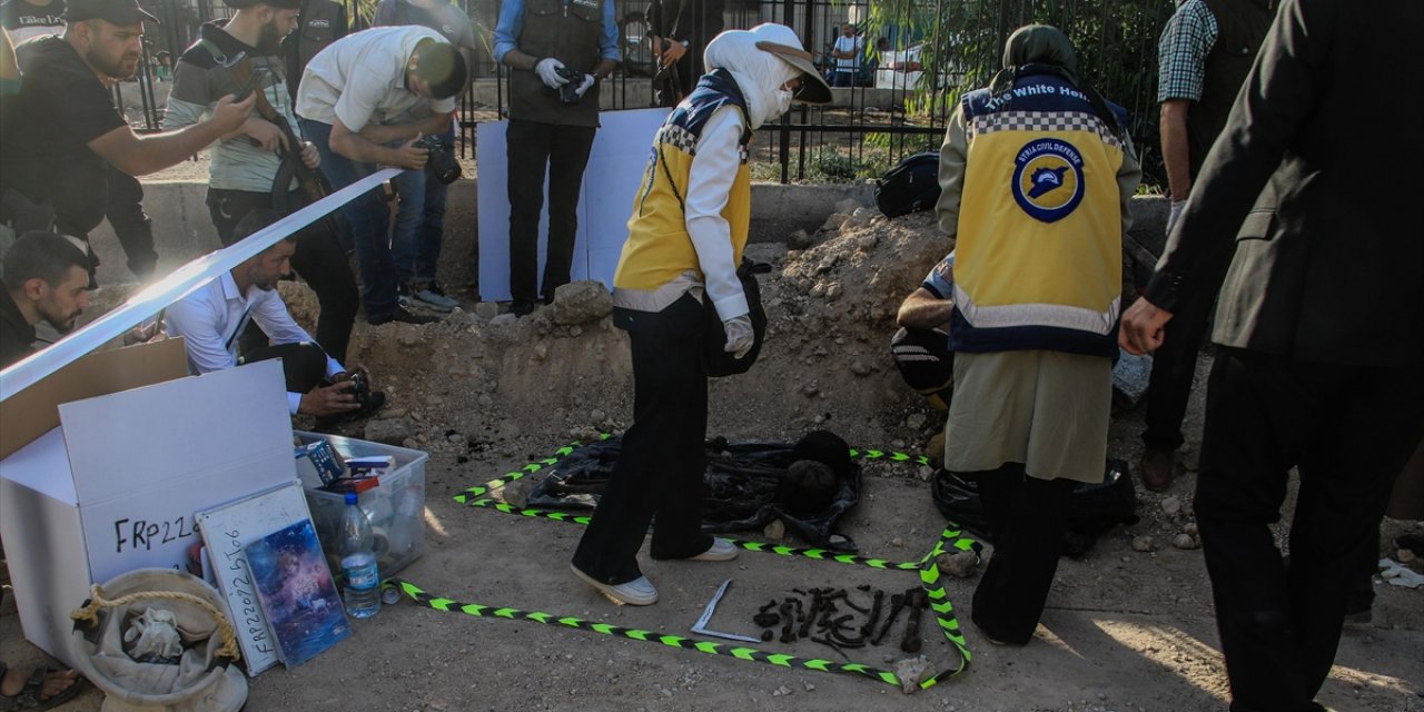 Suriye'nin Şam Kırsalında Toplu Mezar Bulundu