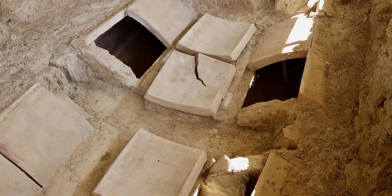 İznik'teki Roma ve Erken Bizans Dönemi Mezar Geleneği Arkeolojik Kazılarla Belgeleniyor