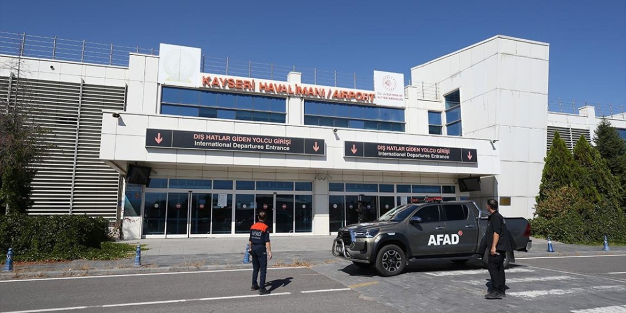Kayseri'de Eski Dış Hatlar Giden Yolcu Terminal Binası Afad'ın Lojistik Üssü Olacak
