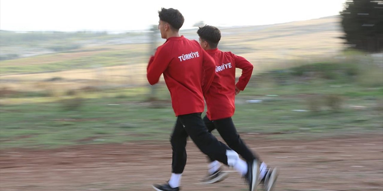 Güreşçi Kuzenlerin "Yarım Kalan" Şampiyonluk Hayalleri