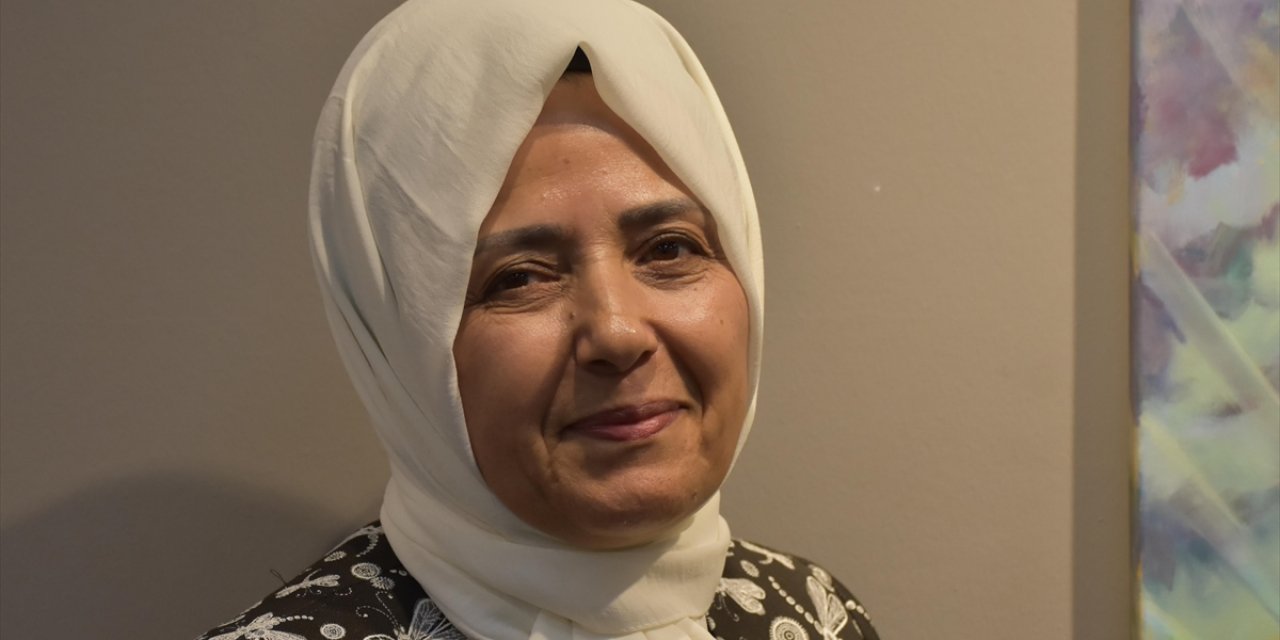 Ressam Nazende Yücel'in "Renkler ve Kadınlar" Sergisi Yarın Açılacak