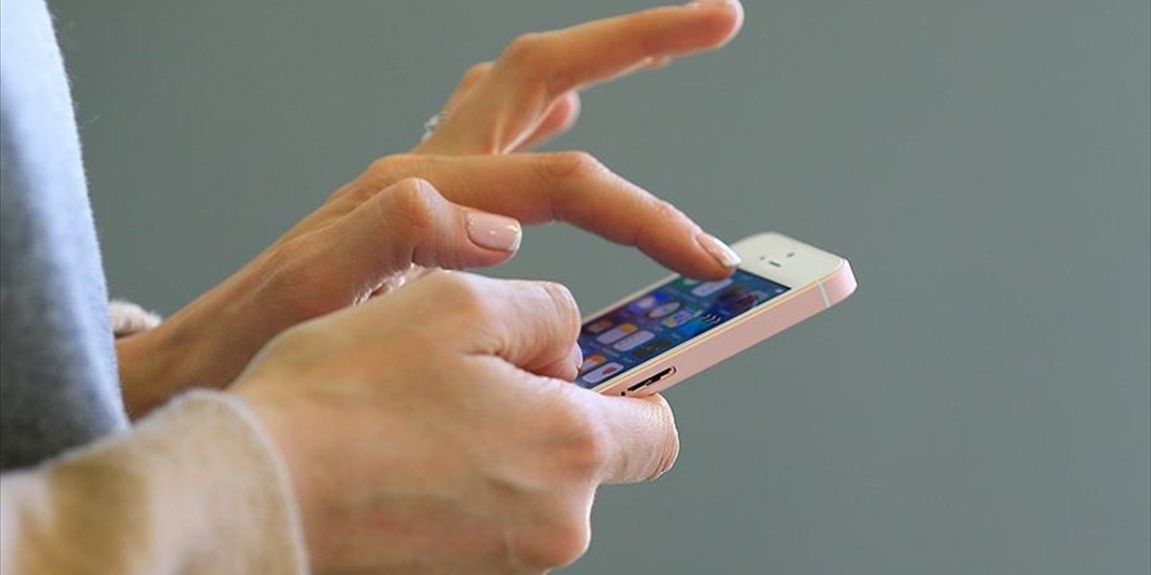 Sosyal Medyada Olumsuz İçeriklere Odaklanmak Beden ve Ruh Sağlığını Tehdit Ediyor