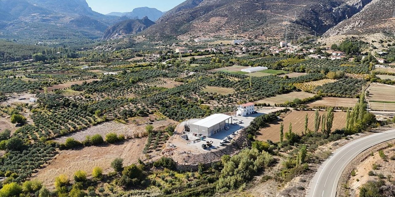 Devlet Desteğiyle Kurulan Zeytinyağı Sıkım Tesisleri Yöre Halkına Kazanç Oldu