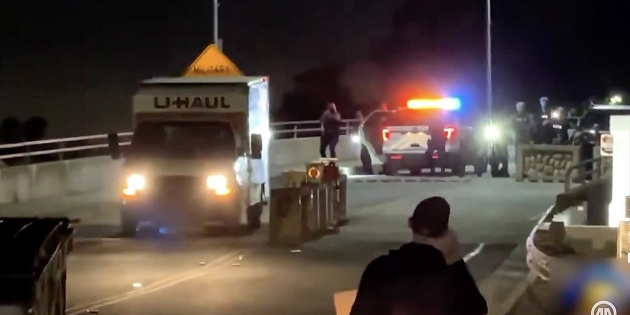 ABD'de Sahil Güvenlik Üssü Girişine "Şüpheli" Yaklaşan Bir Kamyonete Ateş Açıldı