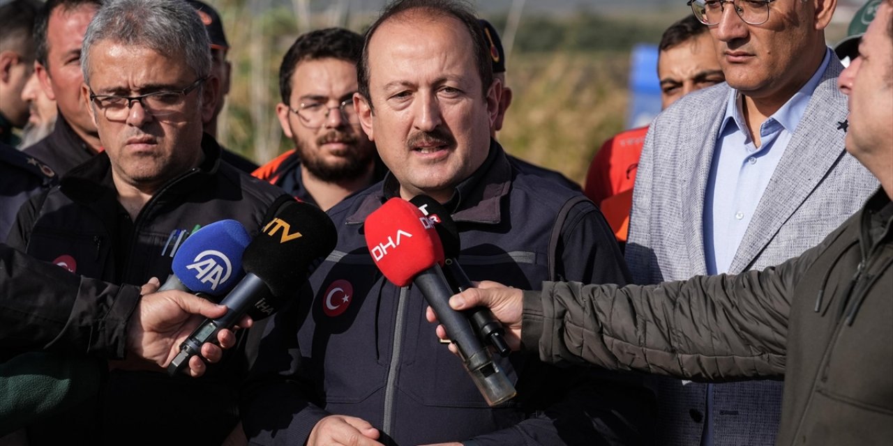 AFAD Başkanı Pehlivan'dan Foça'daki Sel Sonrası Yürütülen Çalışmalara İlişkin Açıklama