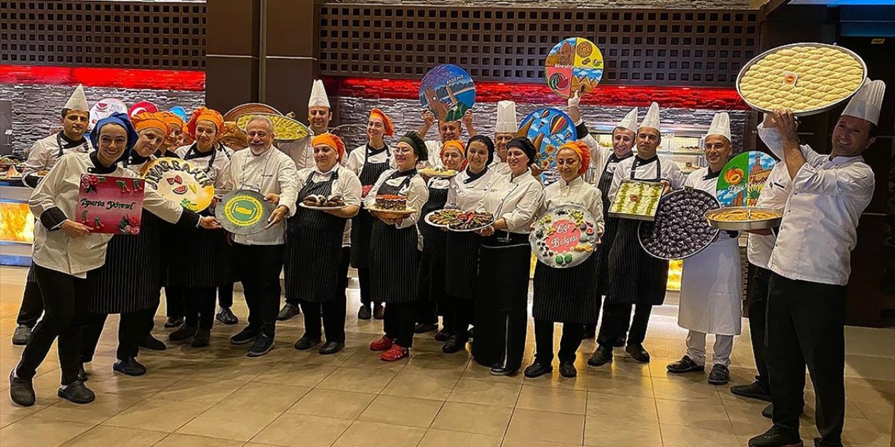 Antalya'da Şeflerden Cumhuriyet Bayramı'na Özel Sofra