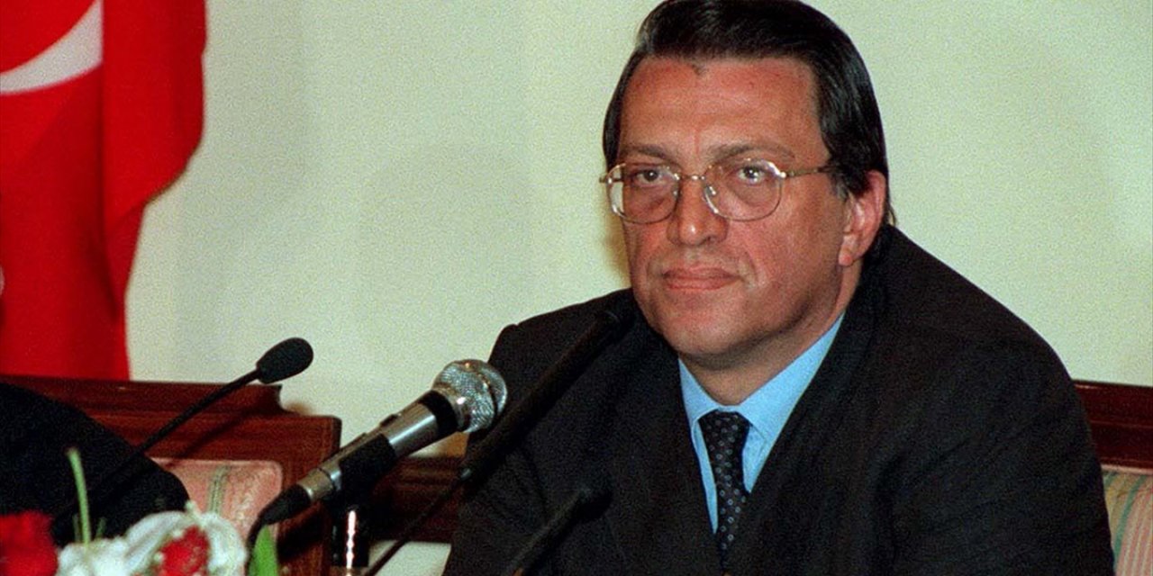 Eski Başbakan Mesut Yılmaz'ın Vefatının Üzerinden 5 Yıl Geçti