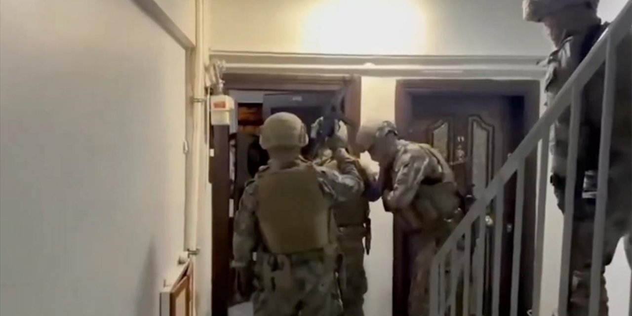 İstanbul ve Yalova Merkezli Organize Suç Örgütü Operasyonlarında 17 Şüpheli Yakalandı