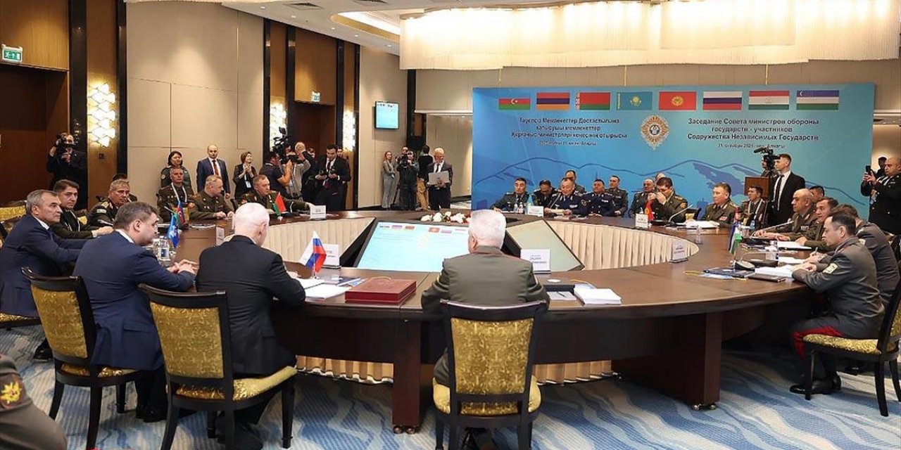 Kazakistan'da Bdt Üyesi Ülkelerin Savunma Bakanları Toplandı