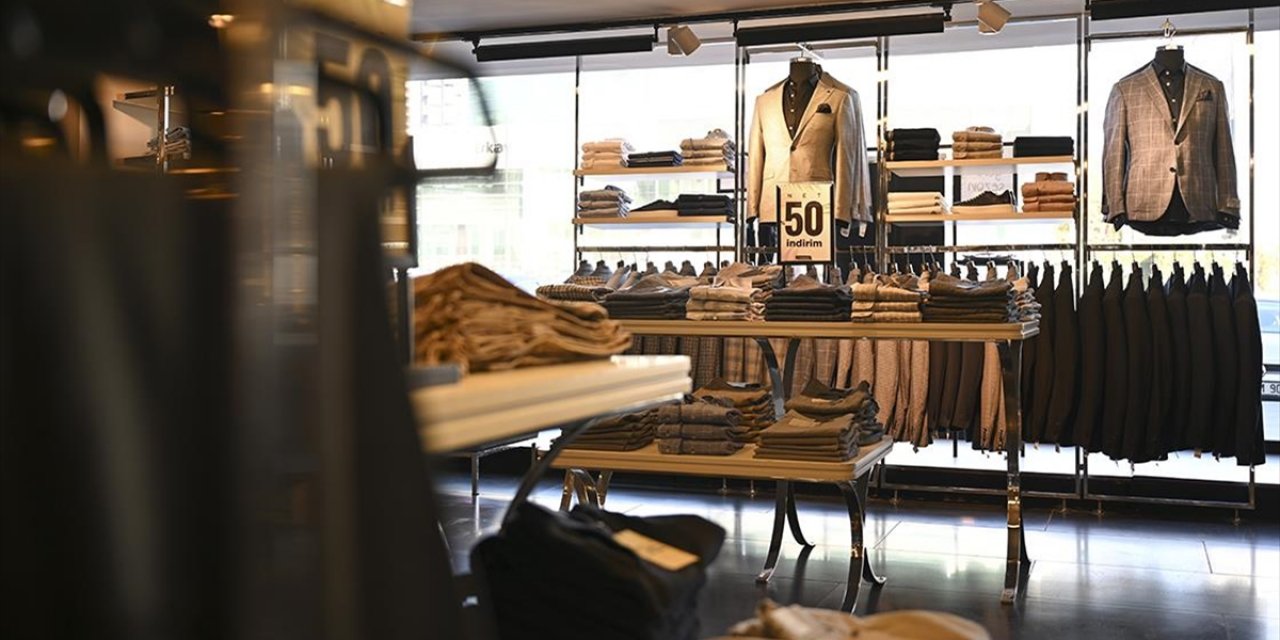 Ekimde Fiyatı En Çok Artan Ürün Erkek Giyim, En Fazla Düşen Evcil Hayvanlarla İlgili Ürünler Oldu