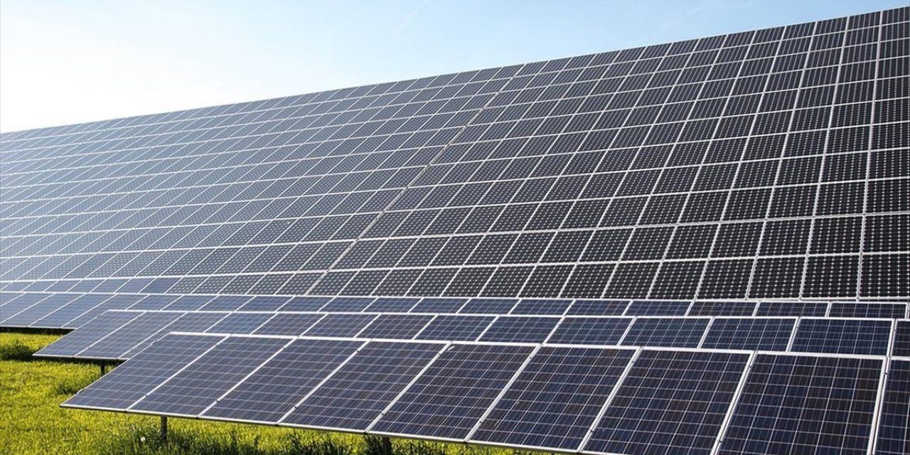 Eski Madenler Güneşin Hizmetinde