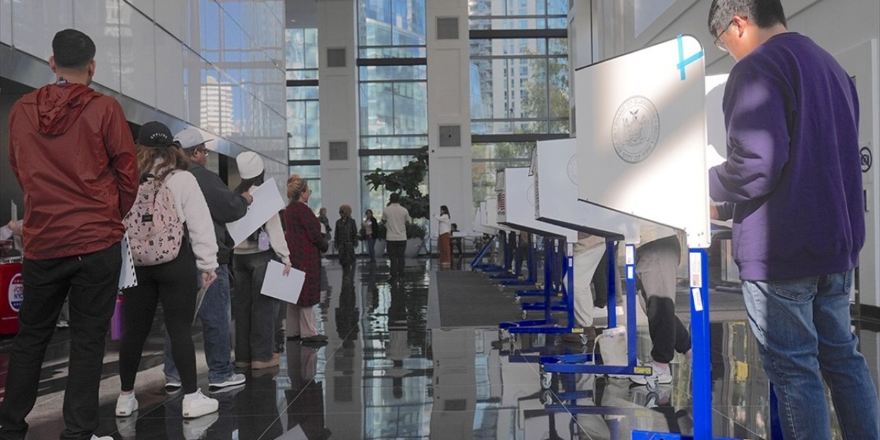 New Yorklular Yeni Belediye Başkanını Belirlemek İçin Sandık Başına Gidiyor