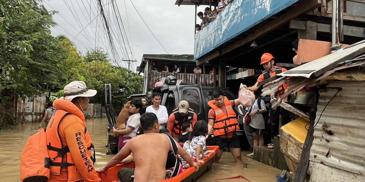 Filipinler'de Kalmaegi Tayfunu'nda 26 Kişi Hayatını Kaybetti