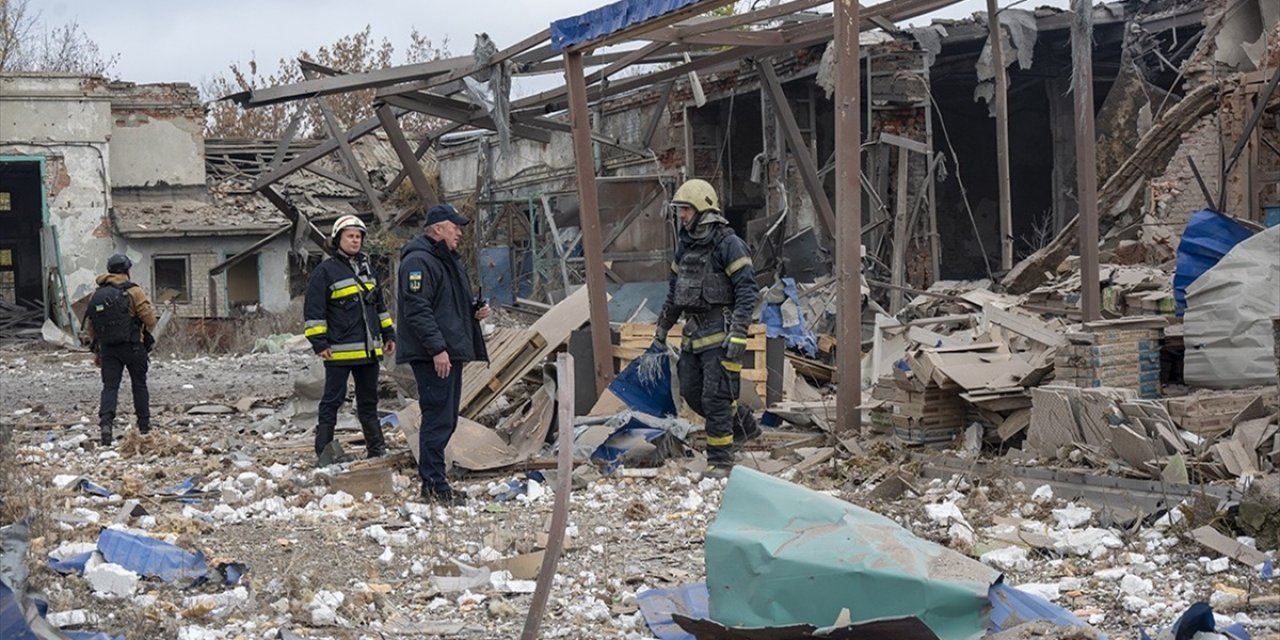 Ukrayna: Rusya Son Bir Ayda Ukrayna'daki Mevzilere 5 Bin 328 Güdümlü Hava Bombası Attı