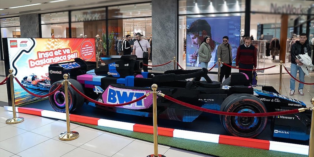 400 Bin "Lego" Parçasıyla Yapılan Formula 1 Aracı Ankara'da Sergileniyor