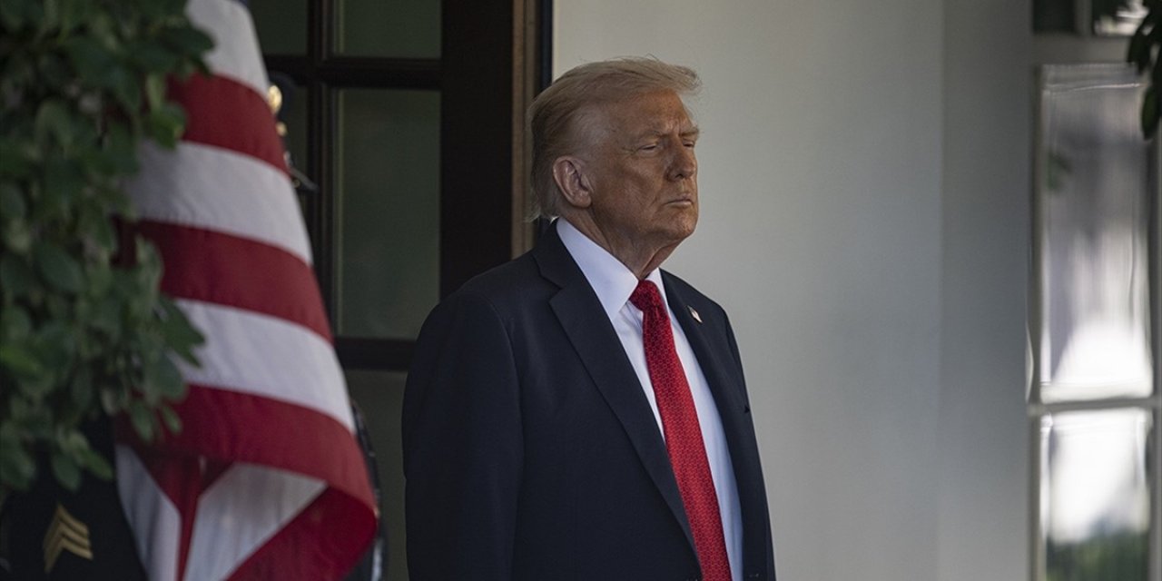 ABD Başkanı Trump'ın Tarifelerinin Kaderi Yüksek Mahkeme'de Belli Olacak