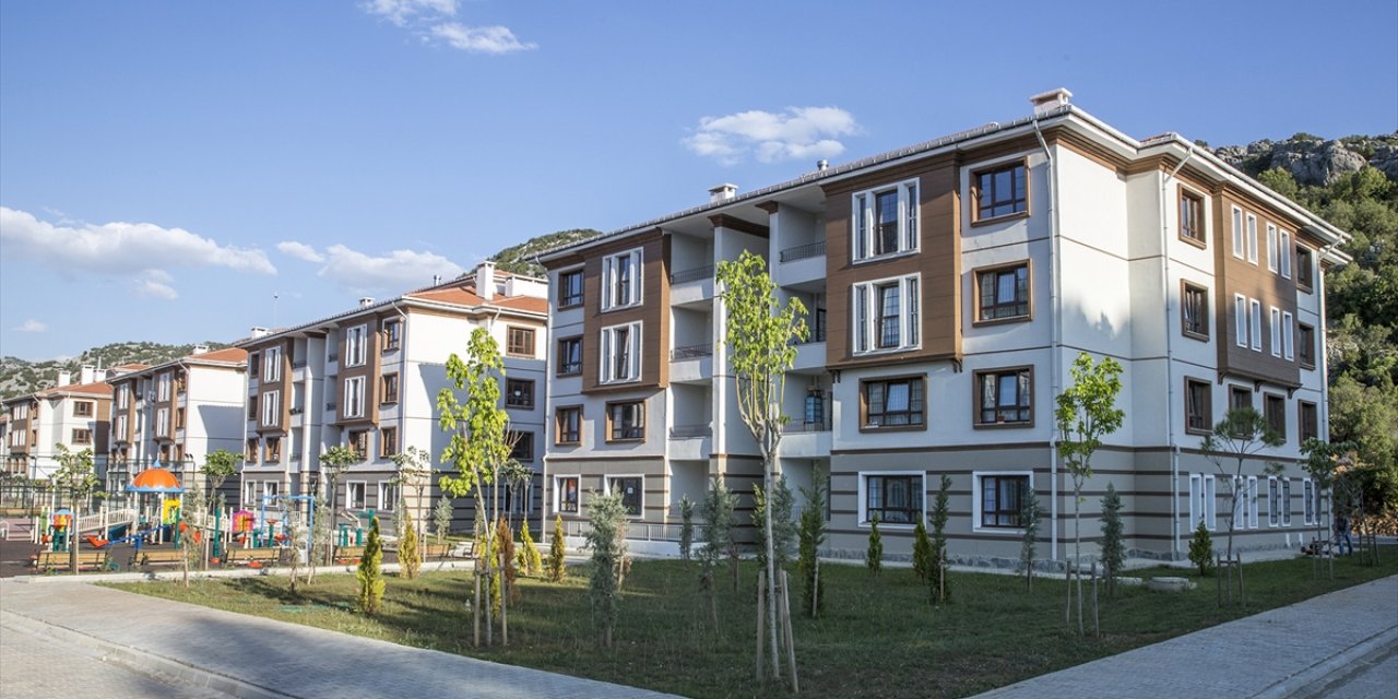 "Yüzyılın Konut Projesi" Kapsamında 500 Bin Konutun Yapılacağı İlçeler Belli Oldu