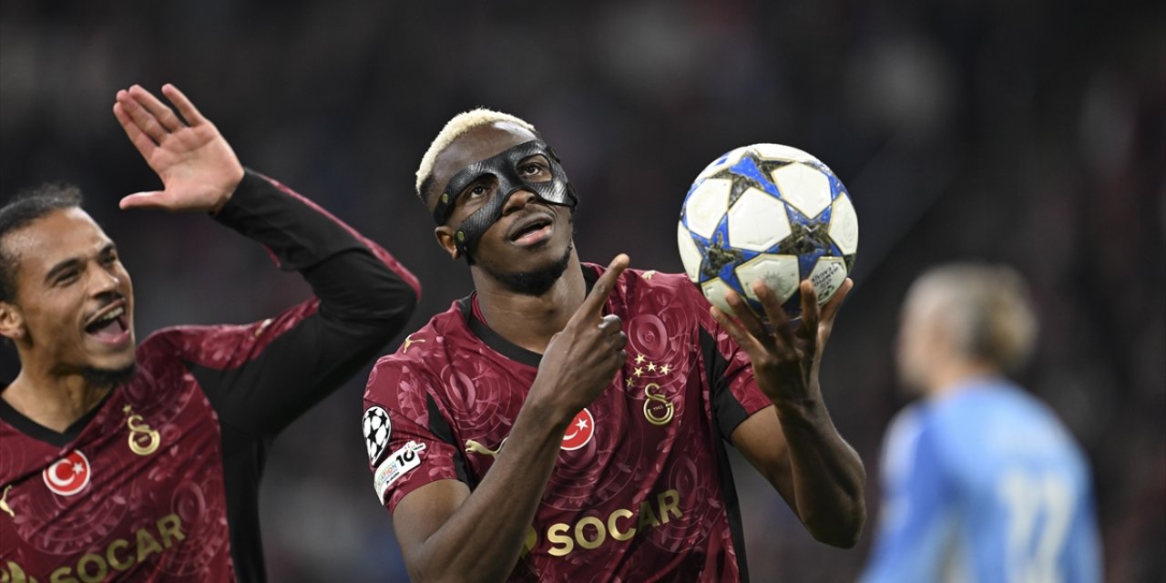 Victor Osimhen, Şampiyonlar Ligi'nde Haftanın 11'ine Seçildi