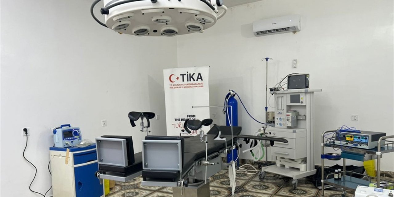 Tika, Sudan'da Bir Köyde Ameliyathane Kurdu