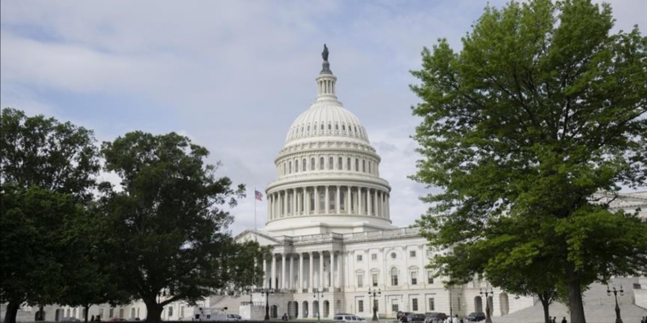 ABD Senatosu, Trump Yönetiminin Venezuela'ya Askeri Müdahalesini Sınırlayan Tasarıyı Reddetti