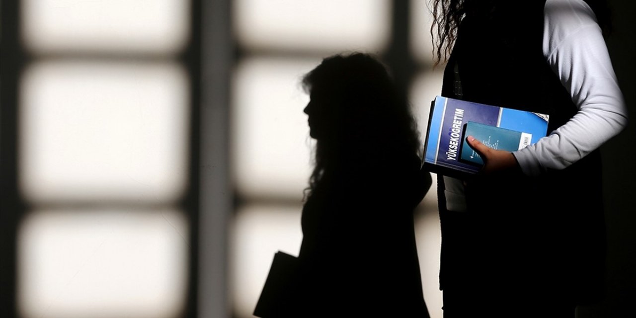 Türkiye'de Yükseköğretim Sistemine Kayıtlı Öğrenci Sayısı 6,7 Milyon Oldu