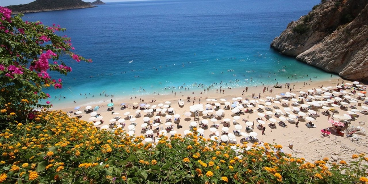 Antalya, Tüm Zamanların En Yüksek Ekim Ayı Ziyaretçi Rekorunu Kırdı