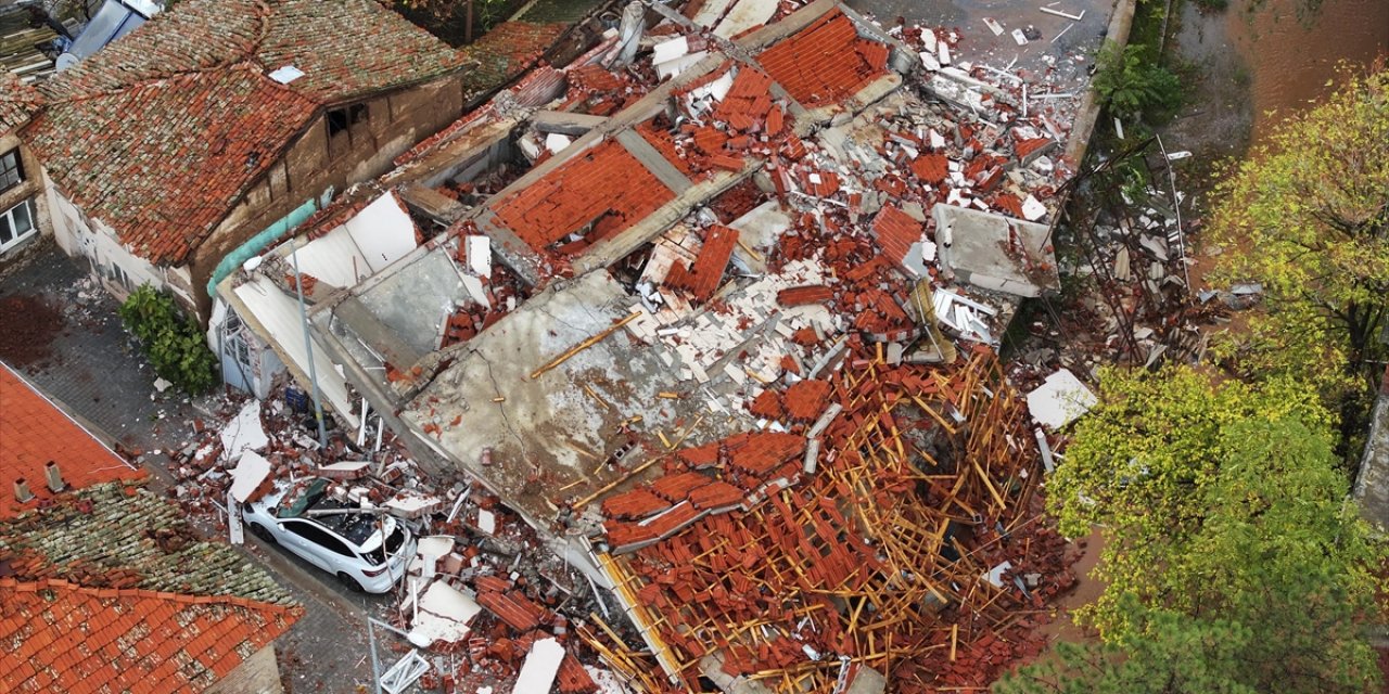 Sındırgı Üç Ayda Türkiye'nin Yıllık Deprem Ortalamasının Yüzde 60'ını Yaşadı