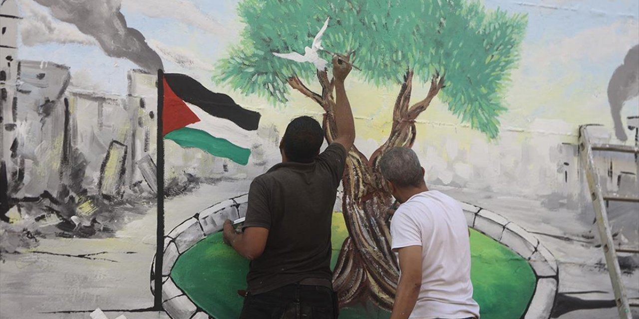 BM İklim Zirvesi Sürerken, Gazze'de İsrail'in Uyguladığı Ekokırım Duvar Resmiyle Anlatıldı