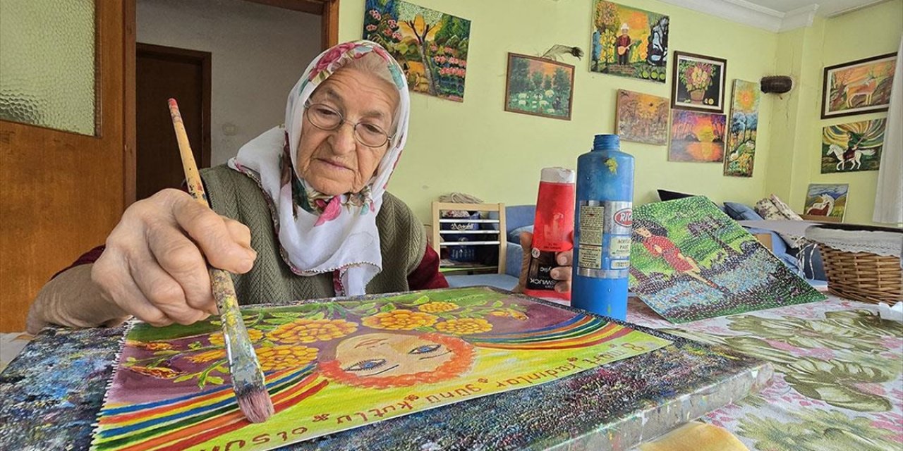 70'inde Resimle Tanışan Makbule Teyze, 89 Yaşında Üretmeye Devam Ediyor