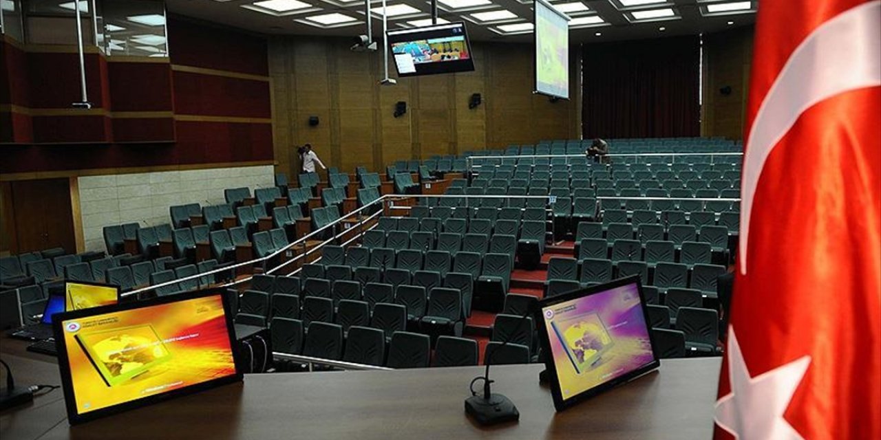 Çocukları Örgütlü Suçta Araç Olarak Kullananlara Verilecek Cezalar Artırılacak