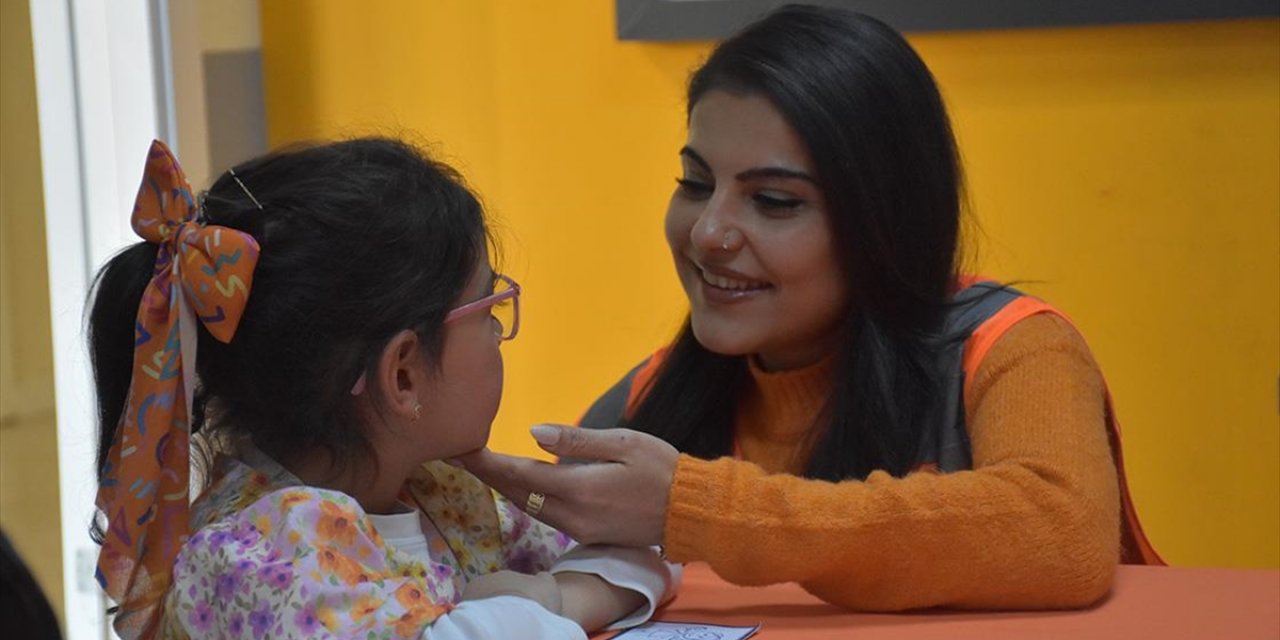 Lösemiyi Yenip Farkındalık Çalışmalarına Katılan Genç Kadın Hastalara "Umut" Oluyor