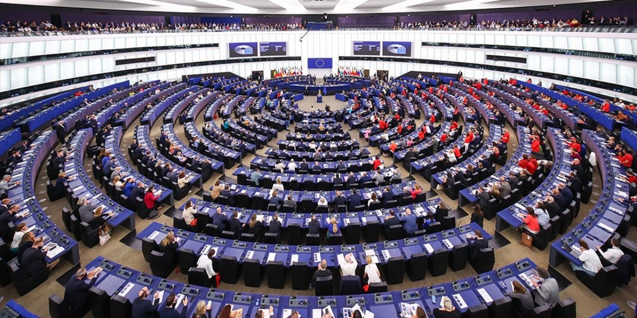 Aşırı Sağ Avrupa'daki Karar Alma Süreçlerinde Etkisini Gösteriyor