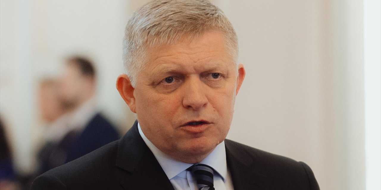 Slovakya Başbakanı Fico, Nato'dan Ülkesinin Hava Savunmasını Güçlendirmesini İstedi