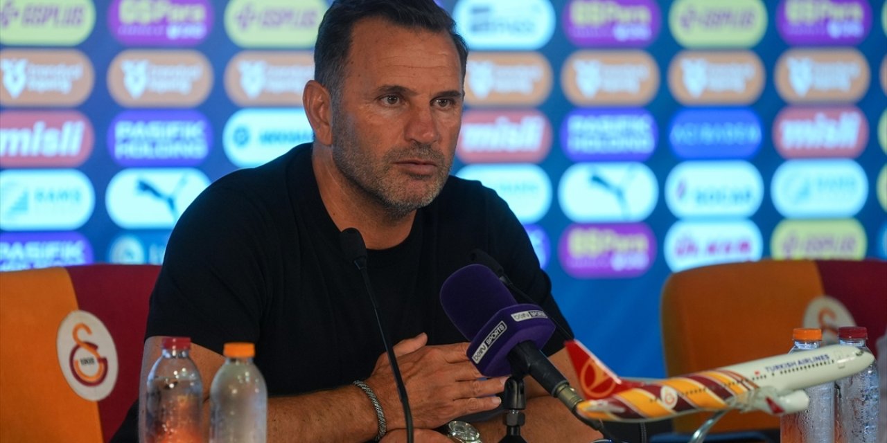 Galatasaray Teknik Direktörü Buruk: Avrupa'da Yeniden Bir Kupa Kazanmayı Hayal Etmemiz Gerekiyor