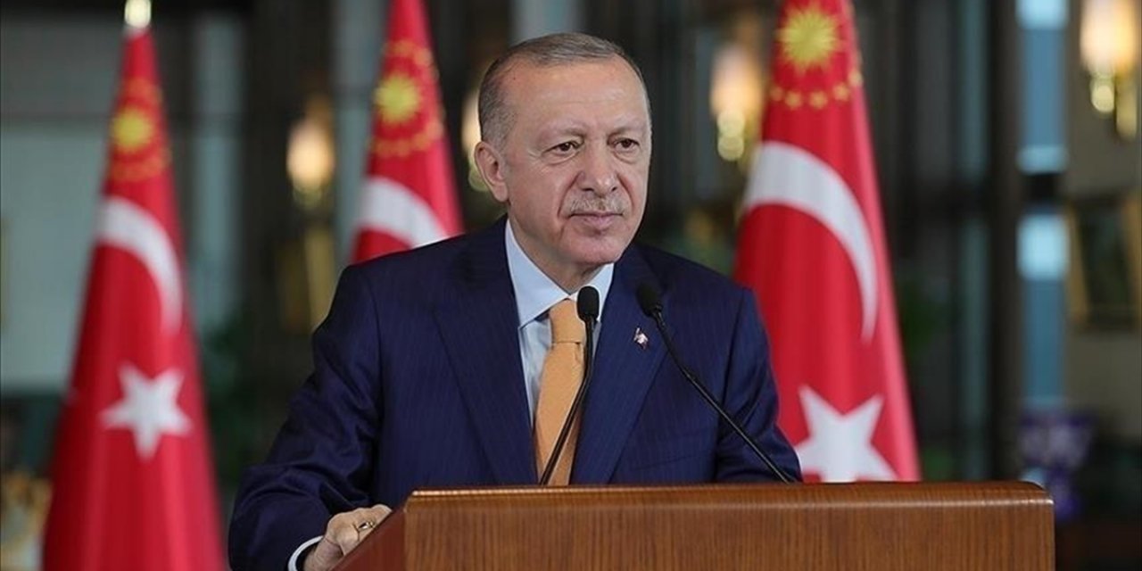 Cumhurbaşkanı Erdoğan: Türkiye Cumhuriyeti, Milli Saraylarımızı da Titizlikle Korumaktadır