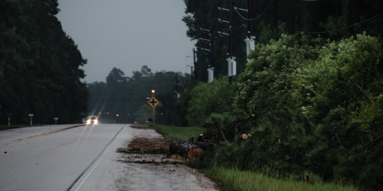 ABD’nin Texas Eyaletindeki Kasırgada 100’den Fazla Ev Hasar Gördü