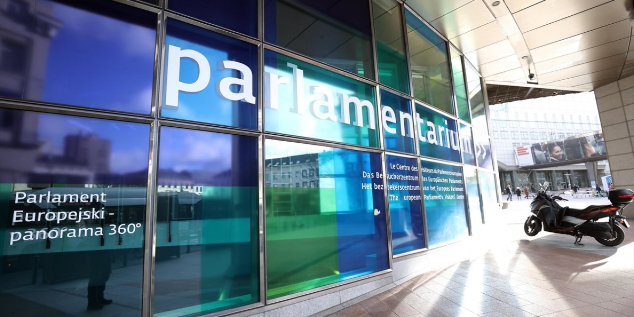 AB'nin 1,5 Milyar Avroluk Yeni Savunma Sanayisi Programı AP'de Tartışmalara Yol Açtı