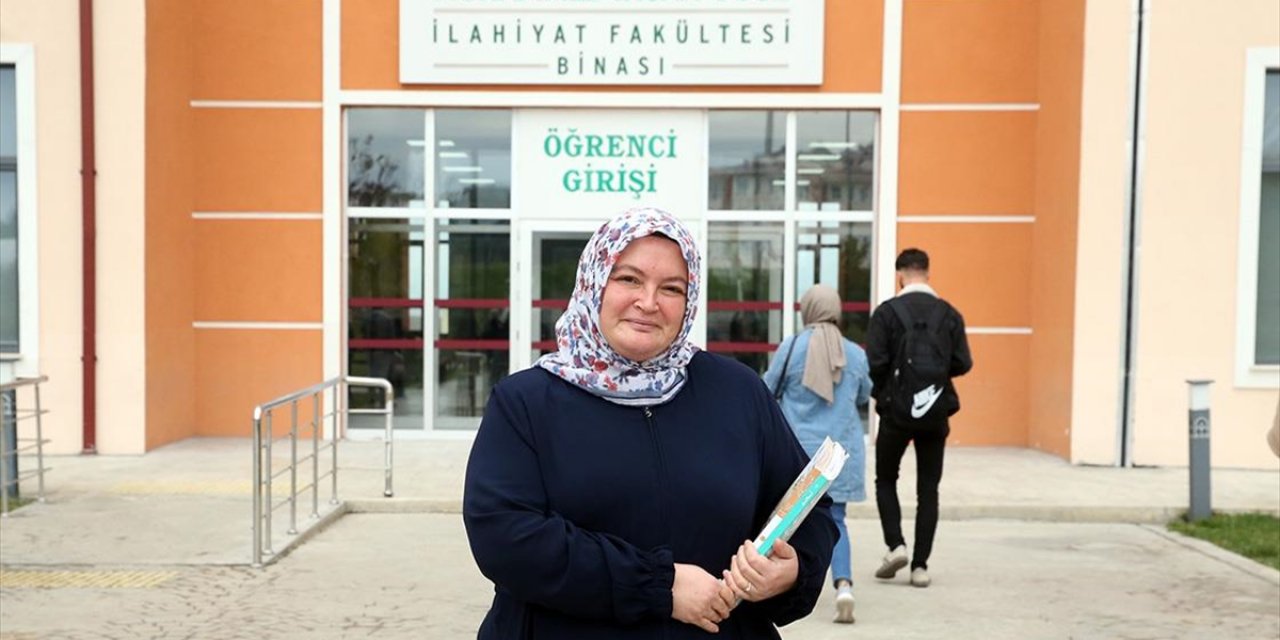 Katsayı Uygulaması Nedeniyle Yarım Kalan Üniversite Hayalini 20 Yıl Sonra Gerçekleştirdi