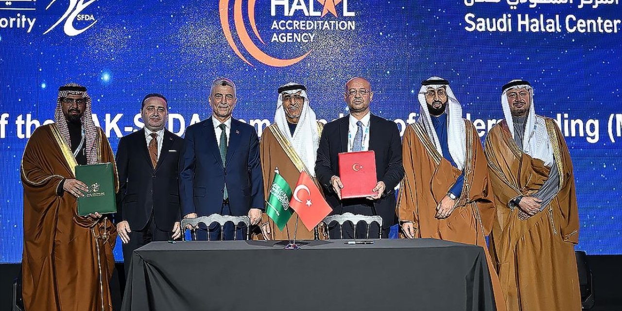 Helal Akreditasyon Kurumu İle Suudi Gıda ve İlaç Otoritesi Mutabakat Zaptı İmzaladı