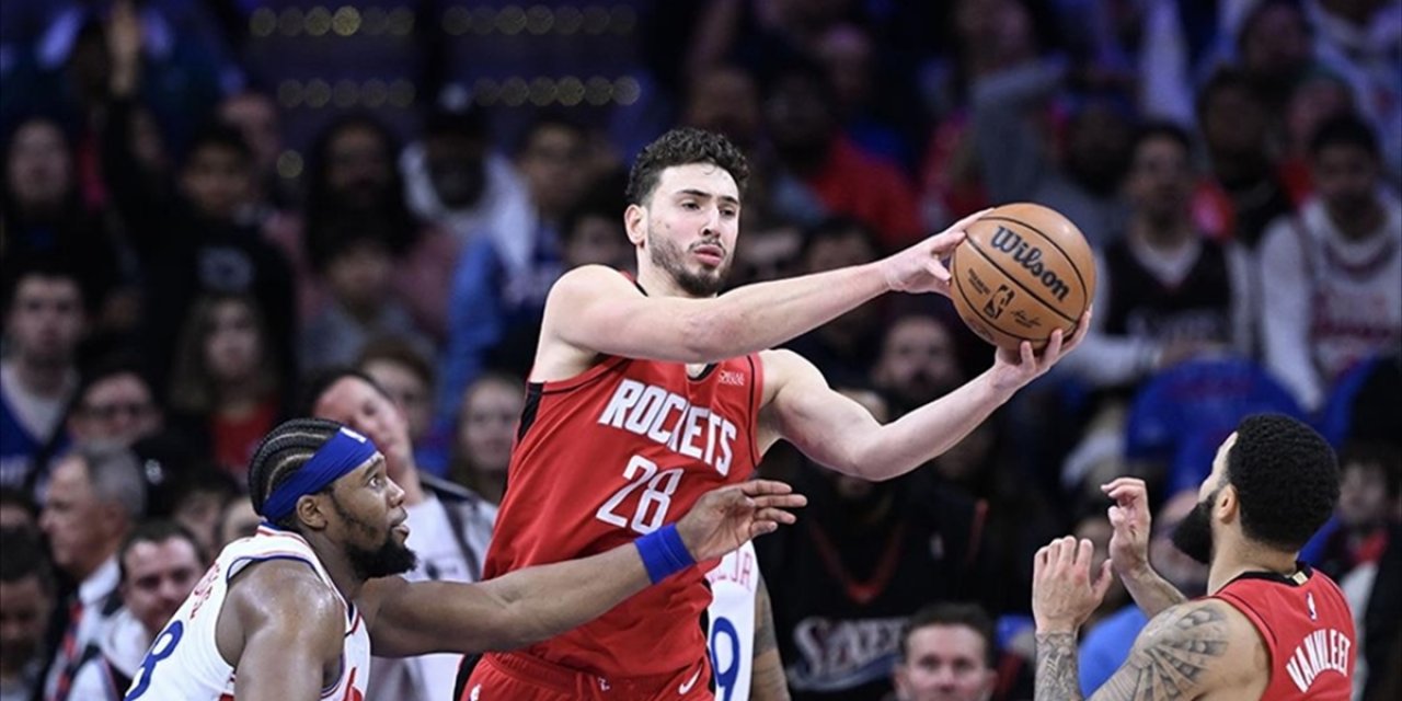 NBA Kupası'nda Rockets, Deplasmanda Warriors'ı 104-100 Yendi