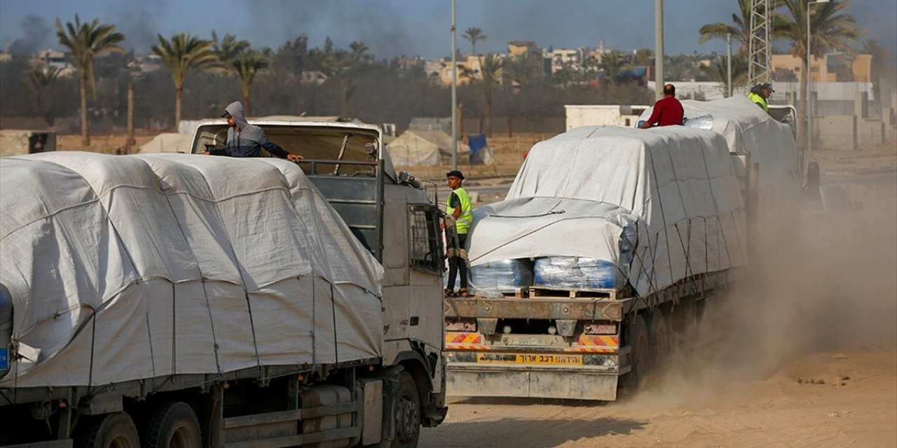 İsrail Temel Malzeme Girişini Kısıtladığı Gazze'deki Trajik Durumu Lüks Ürünlerle Örtbas Etmeye Çalışıyor