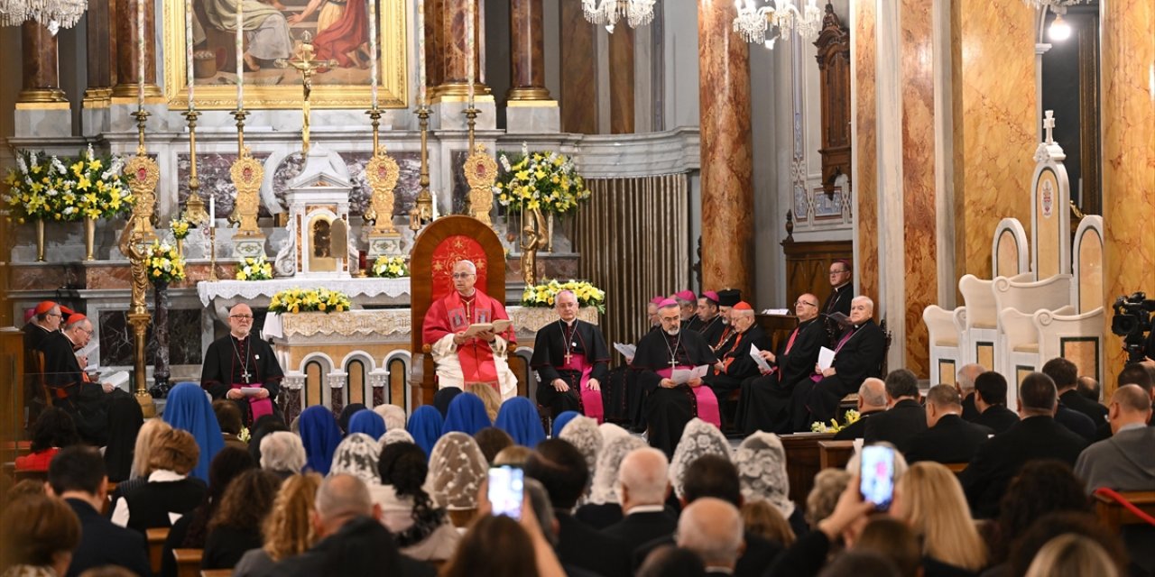 Vatikan Devlet Başkanı Papa 14. Leo, İstanbul'da Kutsal Ruh Katolik Kilisesi'nde Hitapta Bulundu