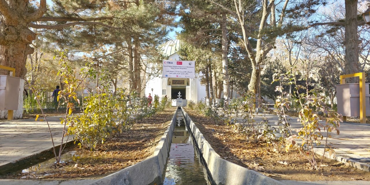 Tika, Gazneli Sultan Mahmud Türbesi'nin Çevre Düzenlemesi Projesini Tamamladı