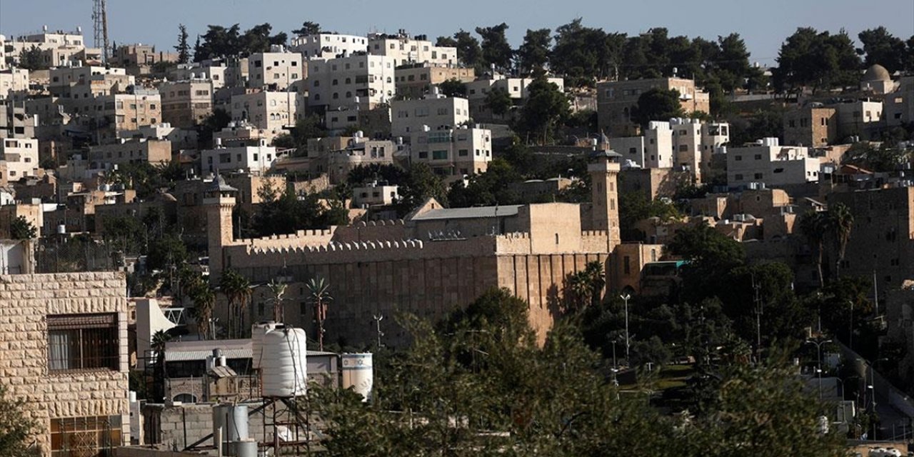 Filistinli Yetkililer: İsrail'in Harem-i İbrahim Camisi'nin Denetim Yetkilerine El Koyması İhlal ve Tehdittir