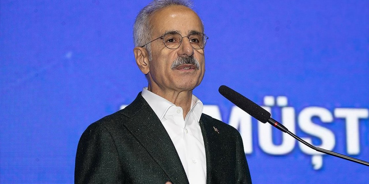 Ulaştırma ve Altyapı Bakanı Uraloğlu: 2025, Türk Denizciliğinin Altın Yılı Olarak Tarihe Geçti