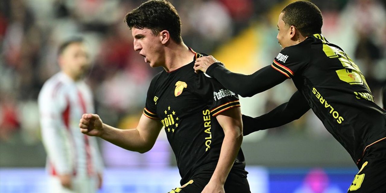 Göztepe, Antalyaspor'u Deplasmanda 2-1 Yendi