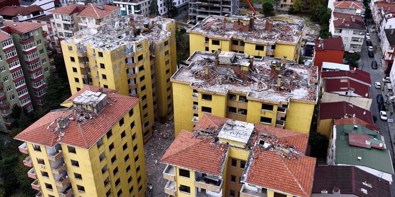 Bakan Kurum, Yarısı Bizden Kampanyası İle Yeniden İnşa Edilecek Doğuş Sitesinin Görüntülerini Paylaştı